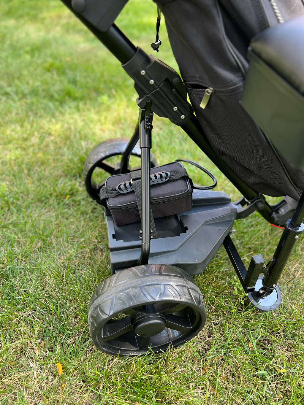 The Weekender Electric Golf Cart Black