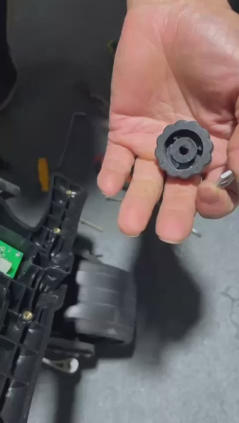 The Weekender Electric Golf Cart Black